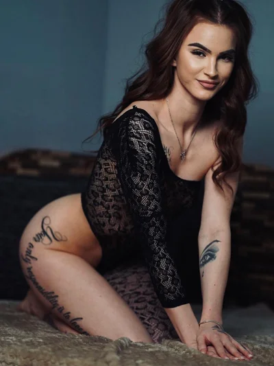 Andreea · Red Rose Kerpen